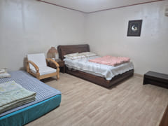 Fully-furnished Two-Room Apartment (4 beds) 7th image