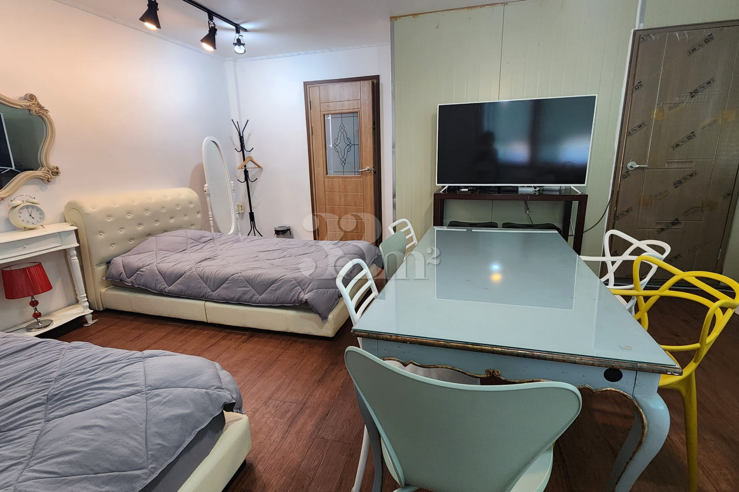 Two-room apartment on the second floor in Hwa 4th image