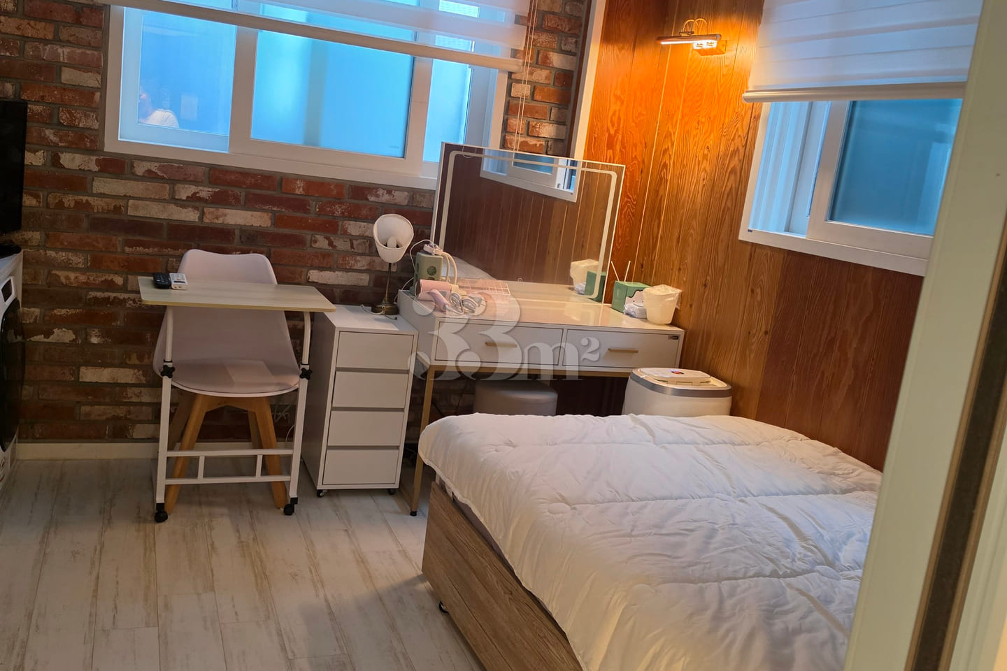 Bongcheon Station: Stylish & Fully Furnished 0th image
