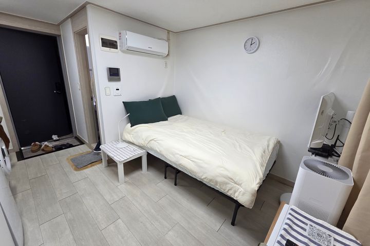 Nakseongdae 2-minute flower-filled house 102 2th image