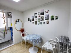 ❤️Newly renovated, sunny 2-room apartment in  3th image