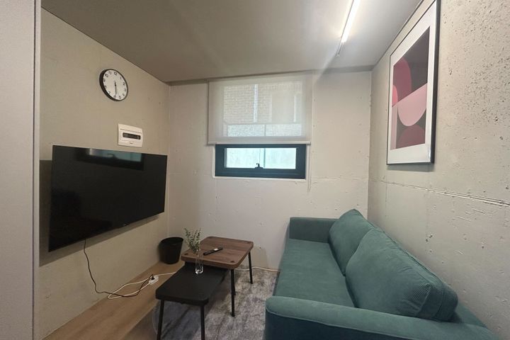 Clean studio apartment near Seongsan-dong Sta 3th image