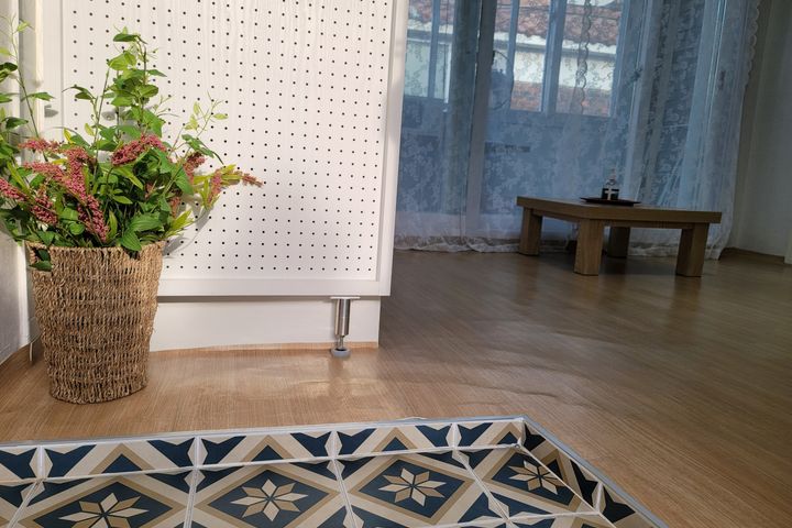 4. Fully renovated, 2 rooms with good natural 5th image