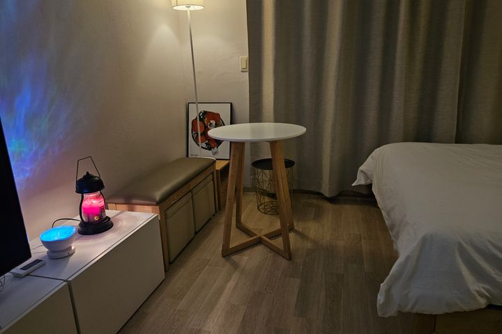 5 minutes from Gasan Station. Room with a ter 19th image