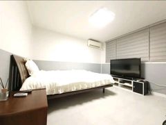 A neat and cozy house. 1th image