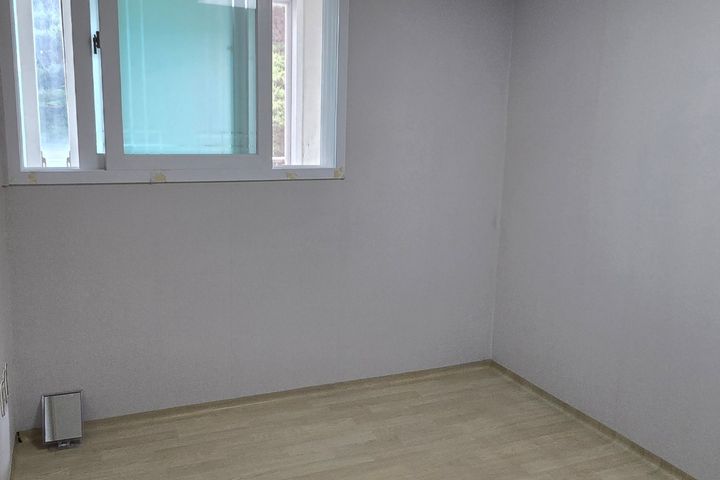 Clean worker accommodation 9th image