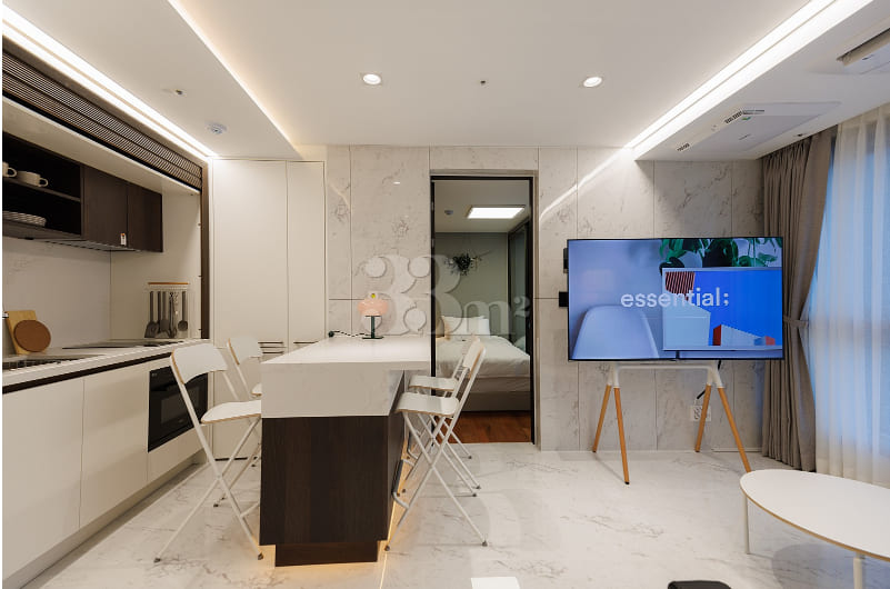 Newly built 2-bedroom unit in Gangnam (sleeps 1th image