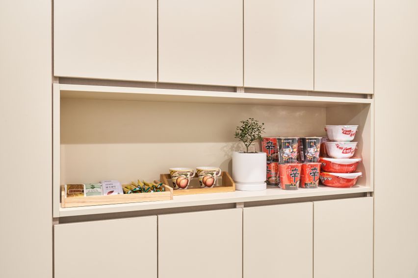 서울대입구역 308호