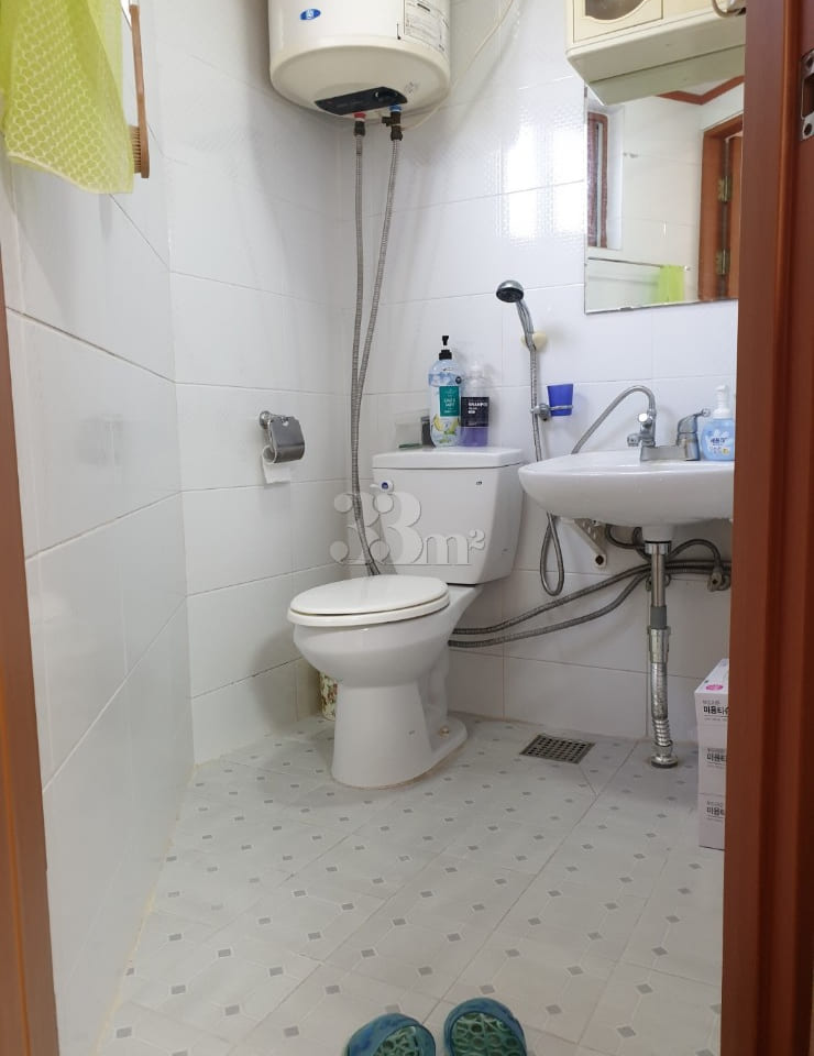 Studio (Unit 302), 4-minute walk from Baesan 8th image