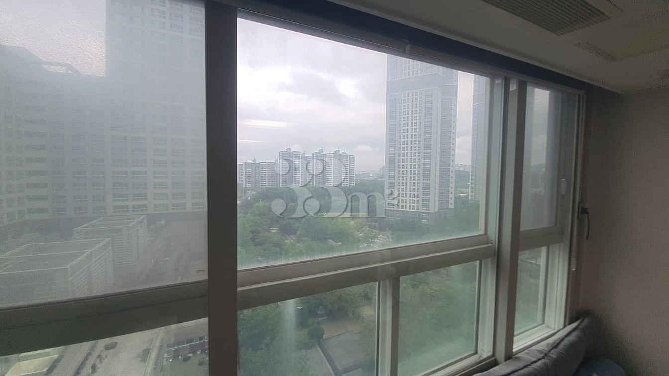 Fully furnished studio near the station! 5th image