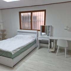 National Road 102 Unit Image