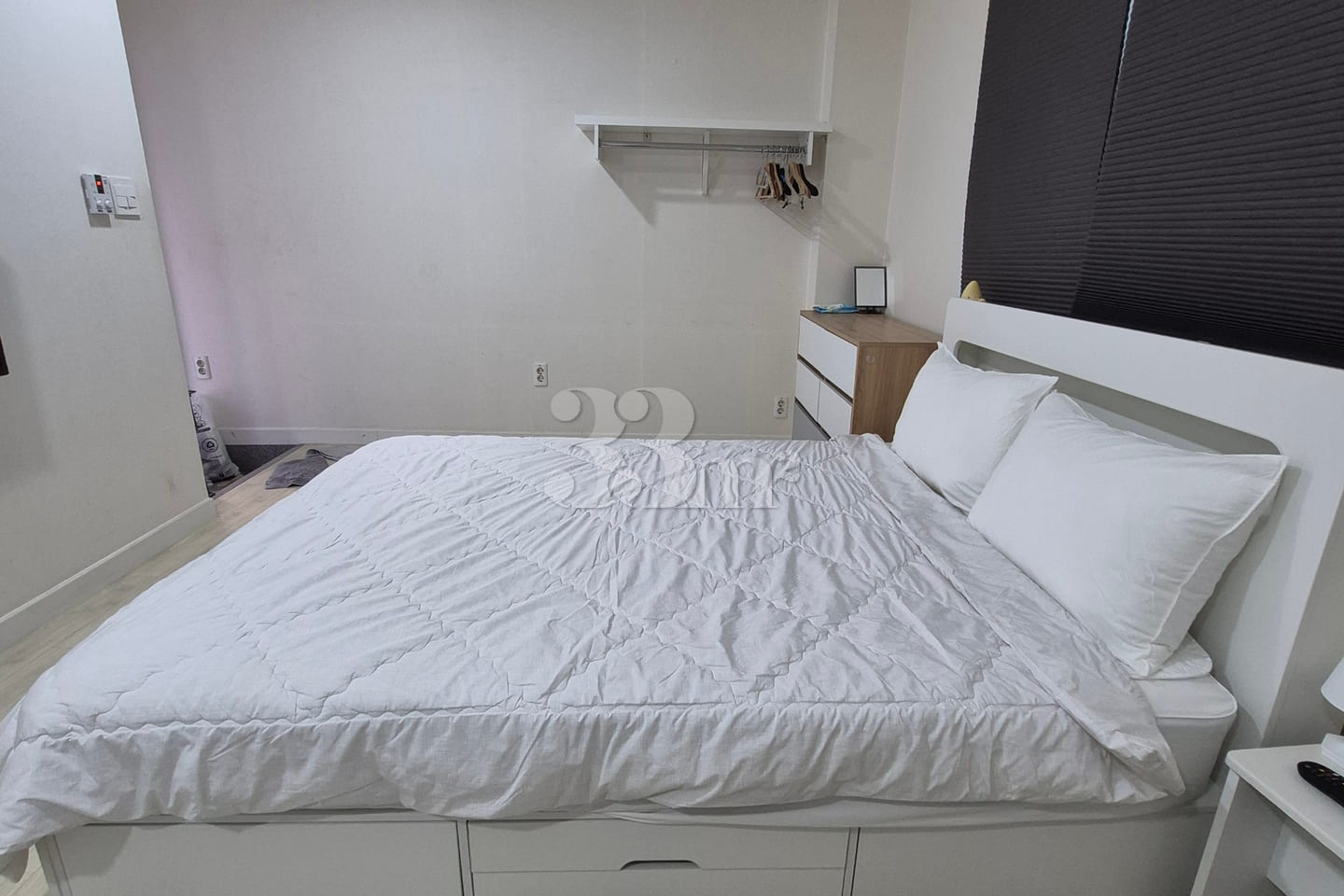 Fully furnished 8-pyeong studio apartment 5th image
