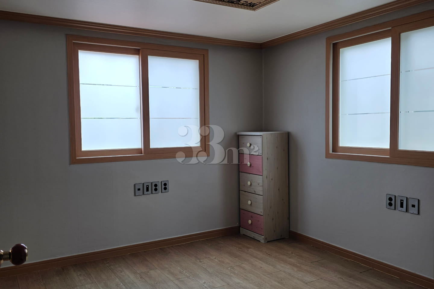 Two-room unit with a large veranda in Yongwon 9th image