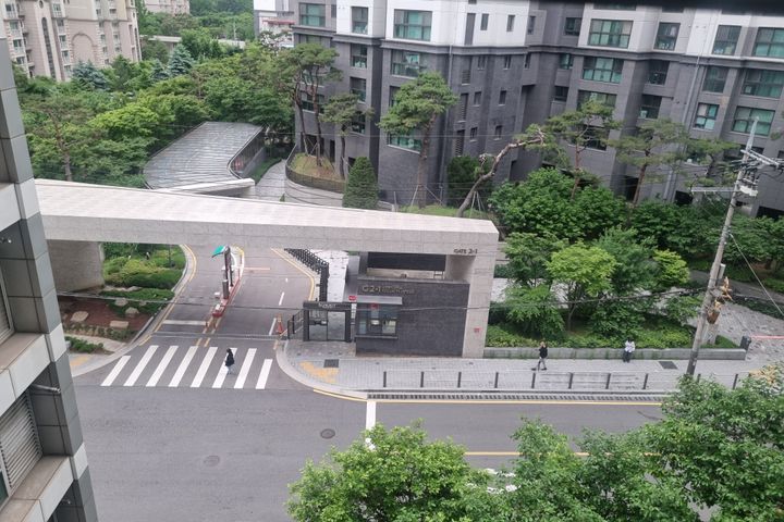 신논현역 5분컷 조용 0번째 이미지