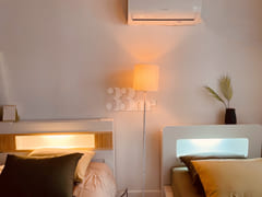 Great location in Sinchon; spacious room. 3th image