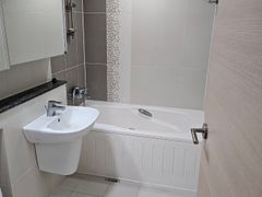 Popular Listing_View-tastic Apartment for Ful 12th image