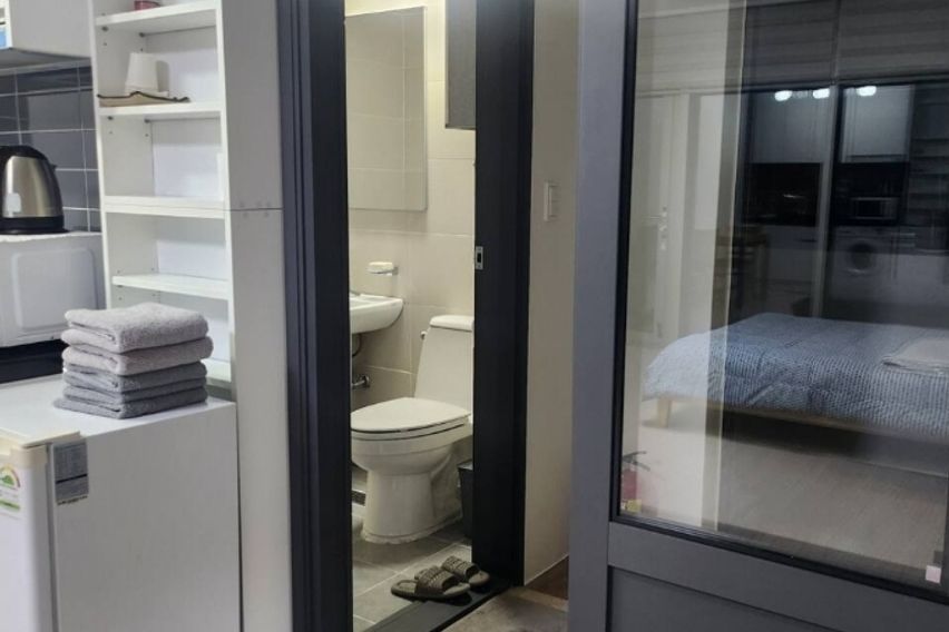 뷰가 예쁜 통유리방 3번째 이미지