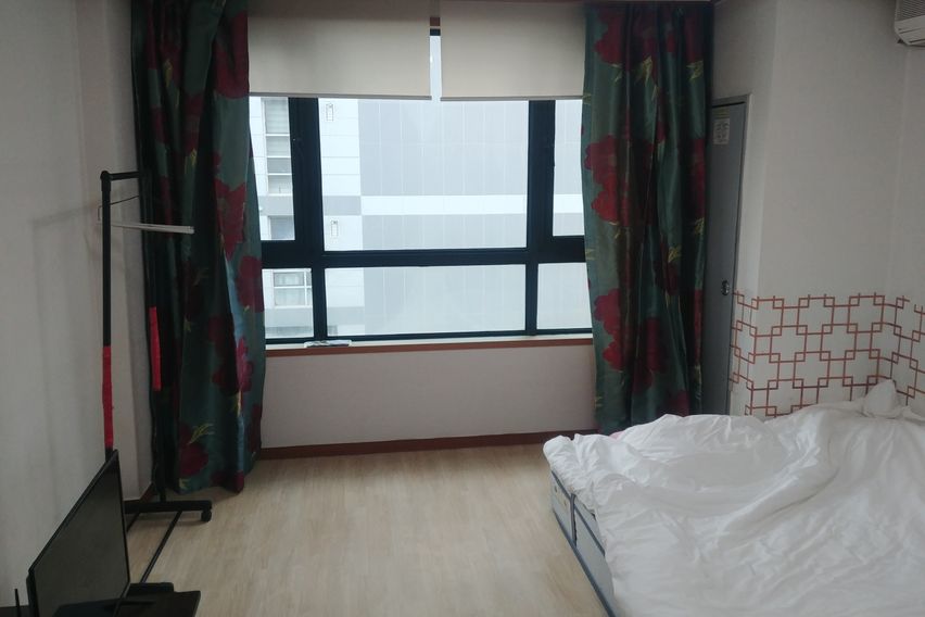 구의역까지 80미터.