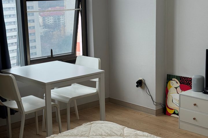 Clean view officetel, 2 minutes from Changdon 7th image