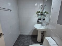 1 minute from Hapjeong Station / 3 rooms / 8 4th image