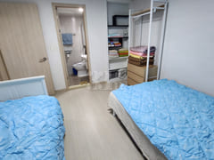 6 bedrooms, 4 bathrooms 3th image