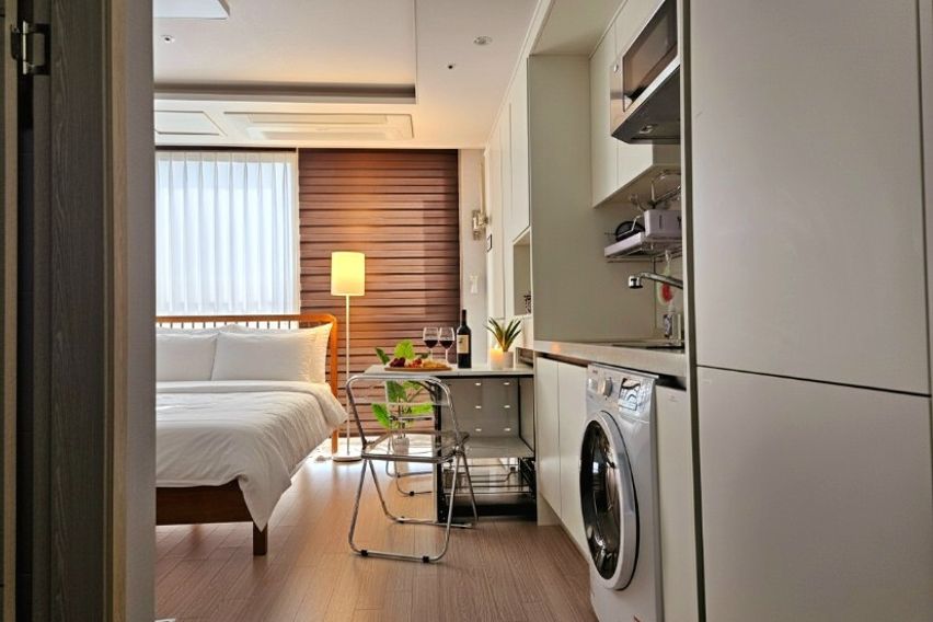 평택역도보1분 706