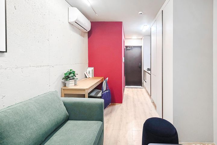 Clean studio apartment near Seongsan-dong Sta 6th image