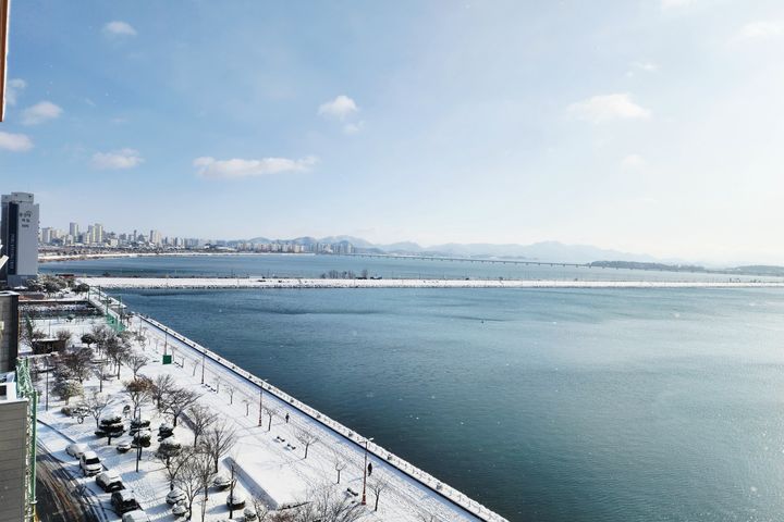 🏨바라던바다💕탑층일출💯 17번째 이미지