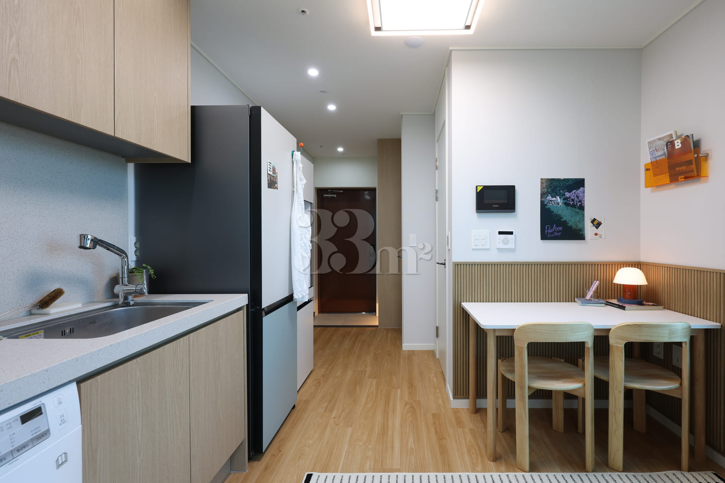 Fully furnished 1.5-room apartment in Sinchon 2th image