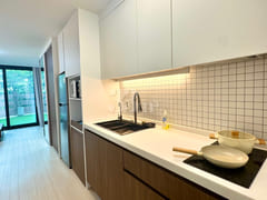 Short-term rental: Newly built, fully furnish 7th image