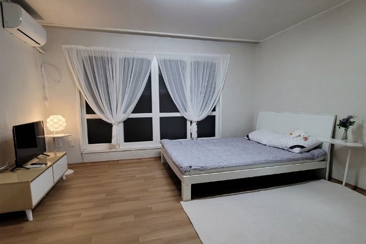 Apartment in Geoje Okpo with 2 bedrooms and a 5th image