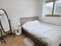West-facing / Stunning view / Fully furnished 3th image