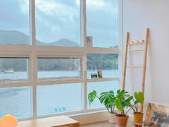 Panoramic view of the sea in Tongyeong 1th image