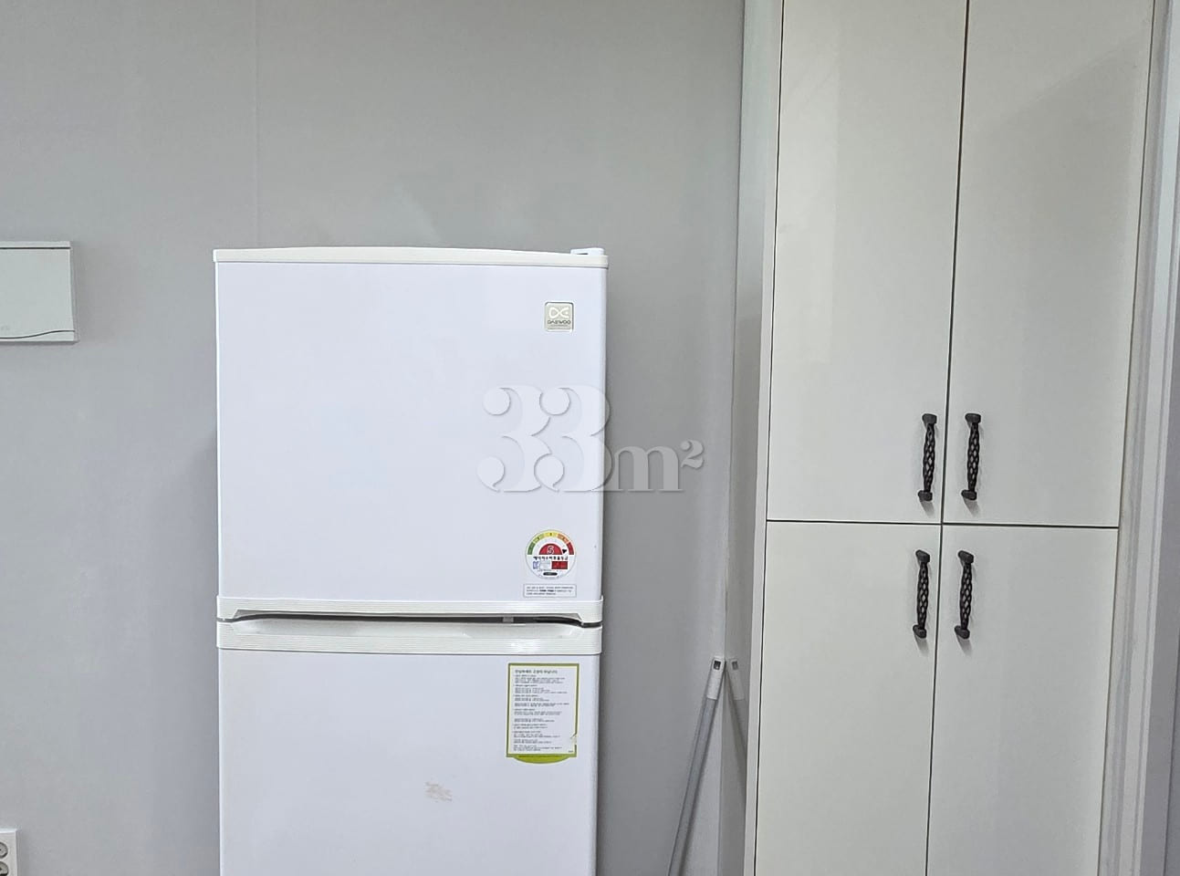 Two-room unit with a living area; short-term  6th image