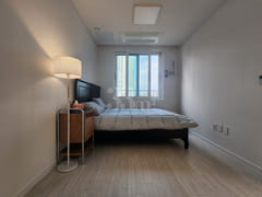 Apartment-style layout: 2 bathrooms 12th image