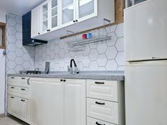 Clean, fully-equipped house 4th image