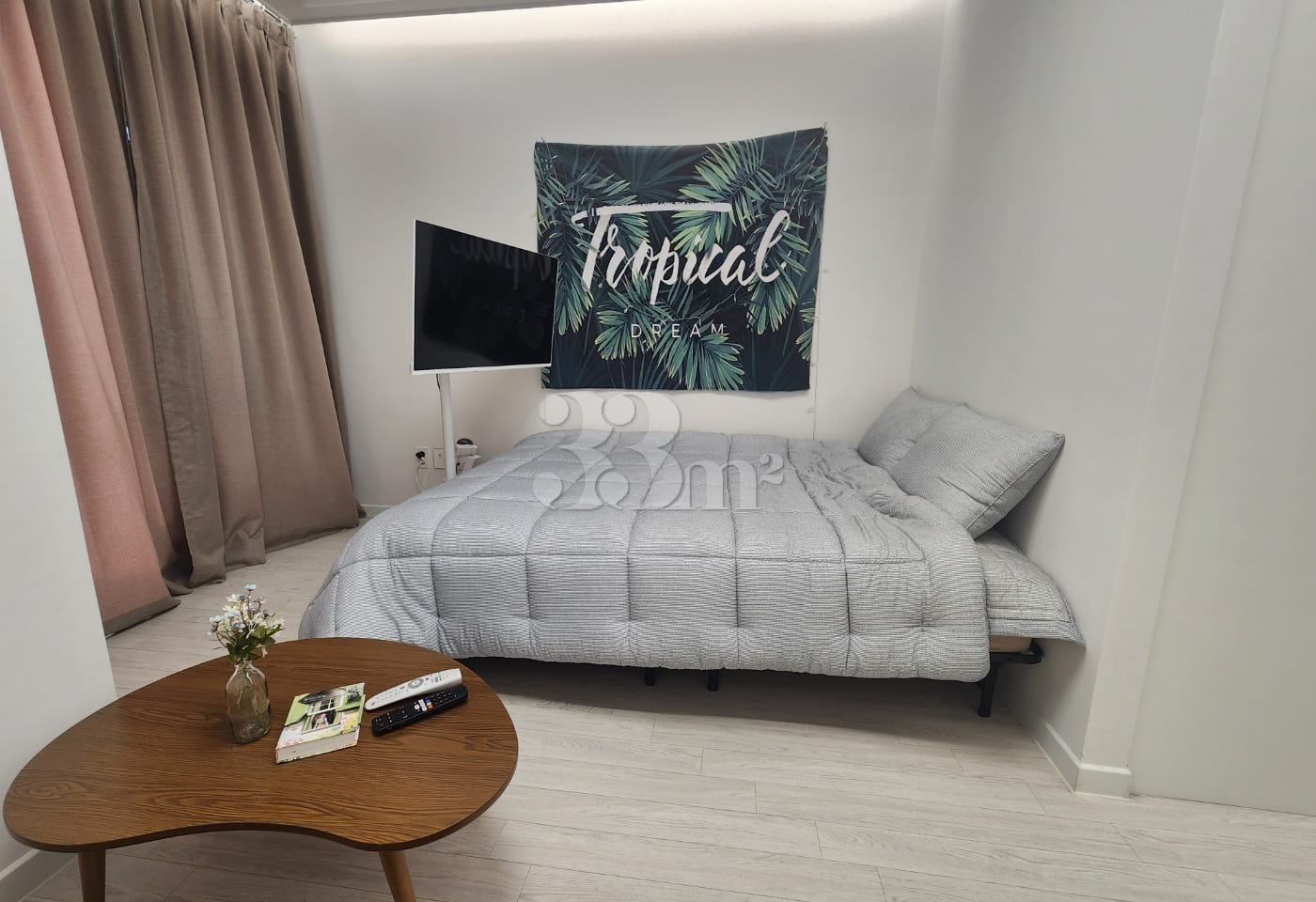 J2๐Fully-furnished Studio Apartment with a G 10th image