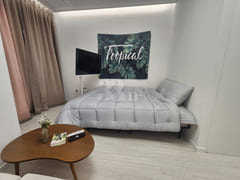 J2๐Fully-furnished Studio Apartment with a G 10th image