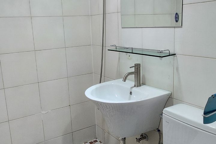 Short-term rental specialist accommodation 2 8th image