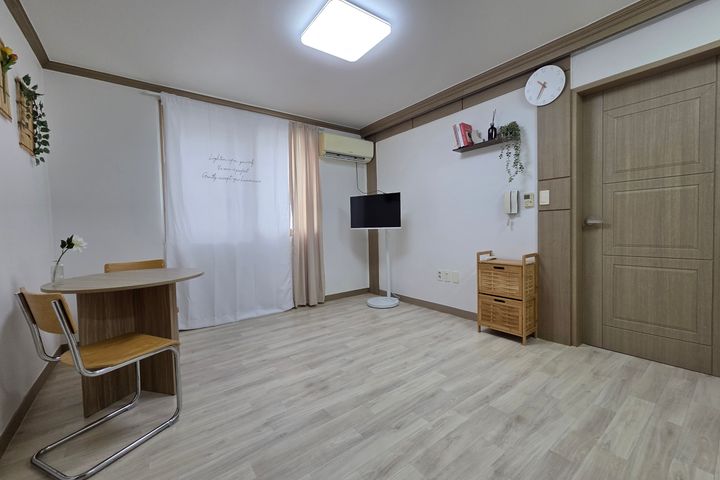 Jeonbuk National University, 10-minute walk f 7th image