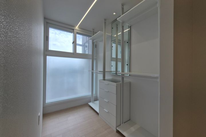 Spacious newly built apartment near Bucheon S 10th image
