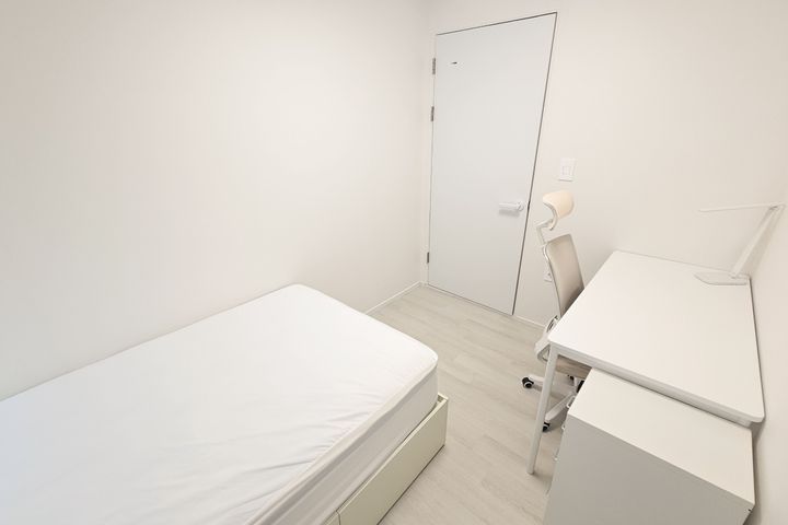 Room B 1번째 이미지