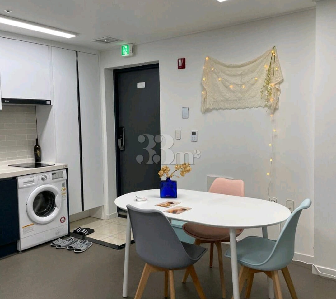 1.5-room apartment, 3 minutes from Achasan St 15th image
