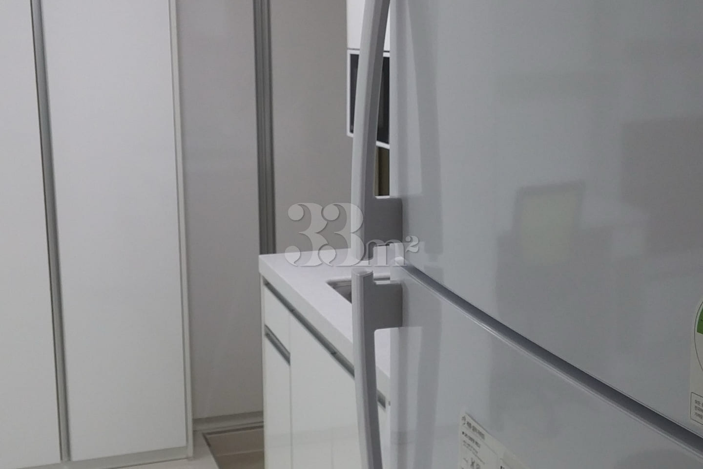Fully furnished open-plan studio apartment 9th image