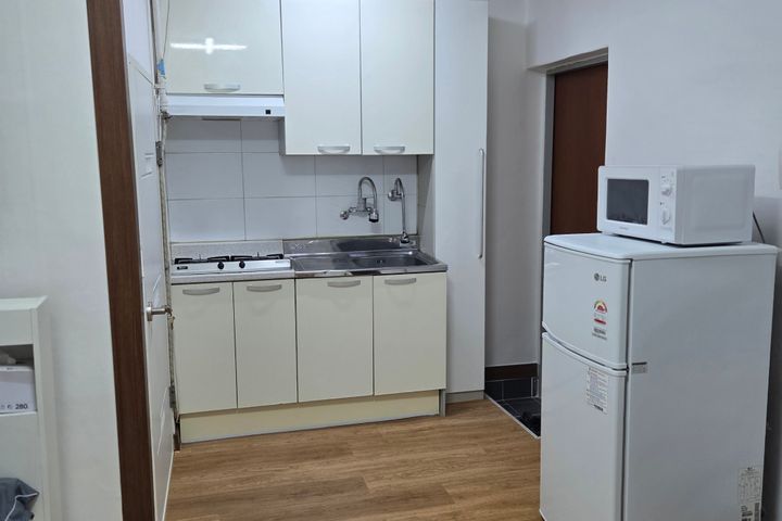Quiet studio apartment near Kyungpook Nationa 2th image