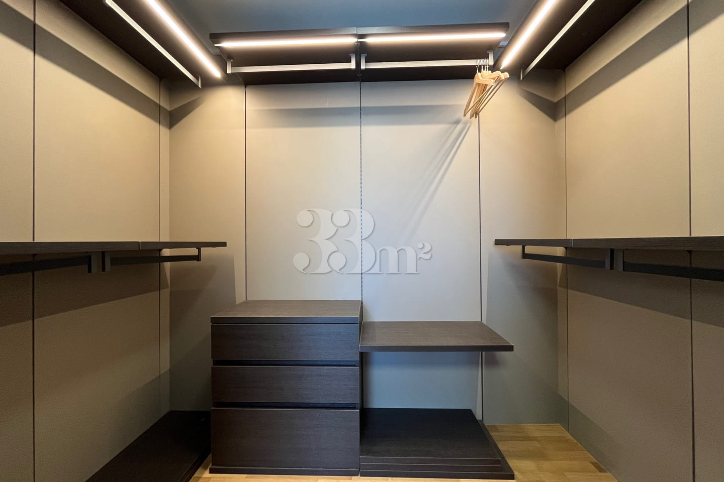 Newly built 2-bedroom unit in Gangnam (sleeps 18th image