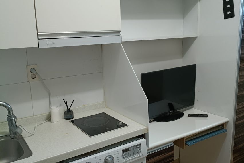 끝에 위치해 조용