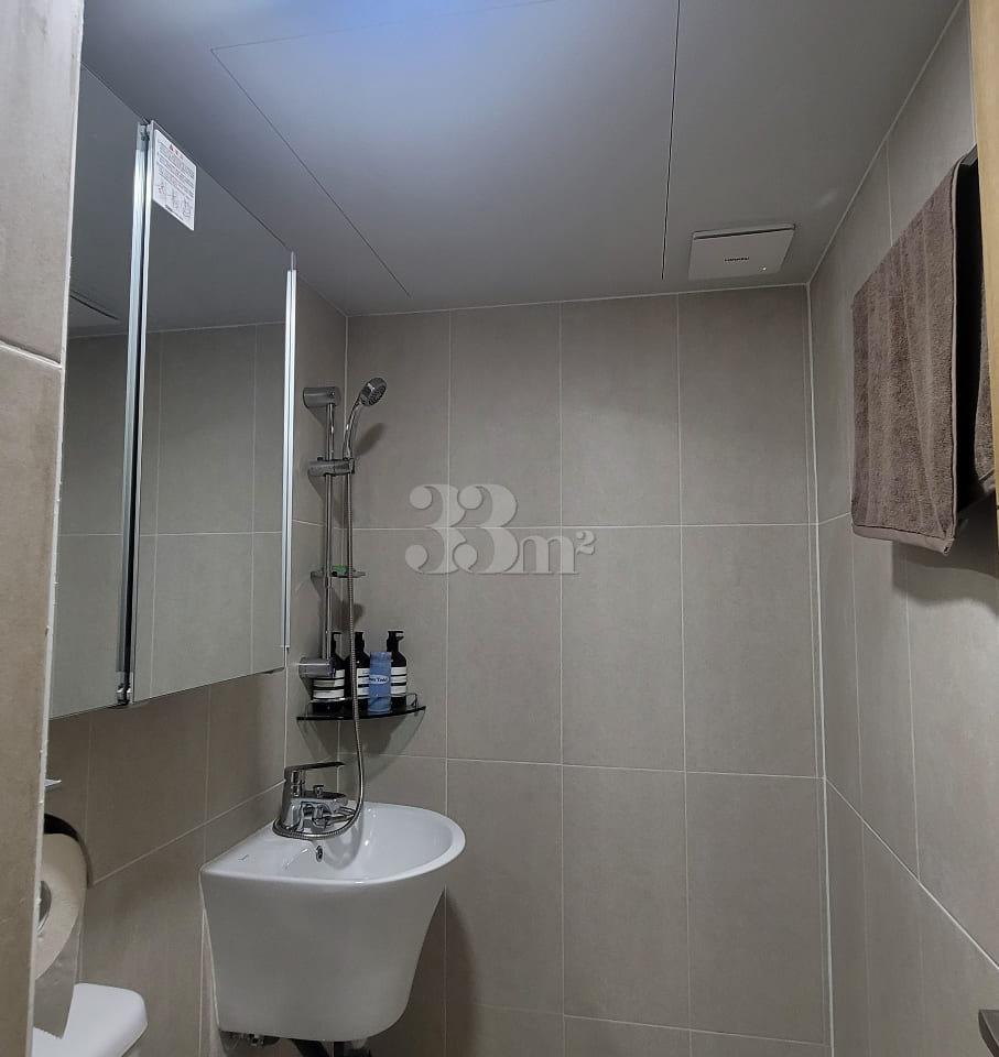 Newly renovated officetel near Bupyeong Stati 5th image