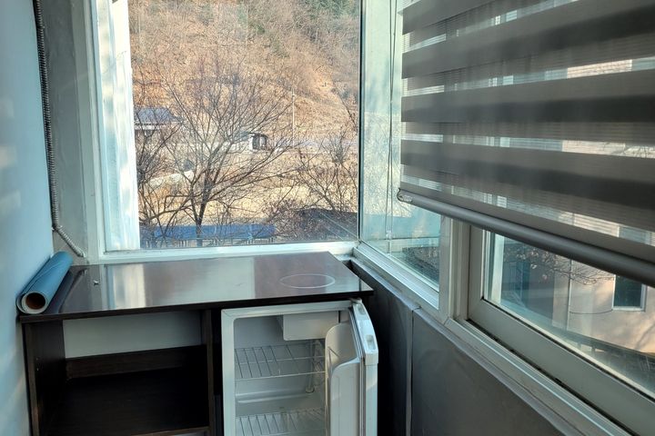 Room 304 5th image