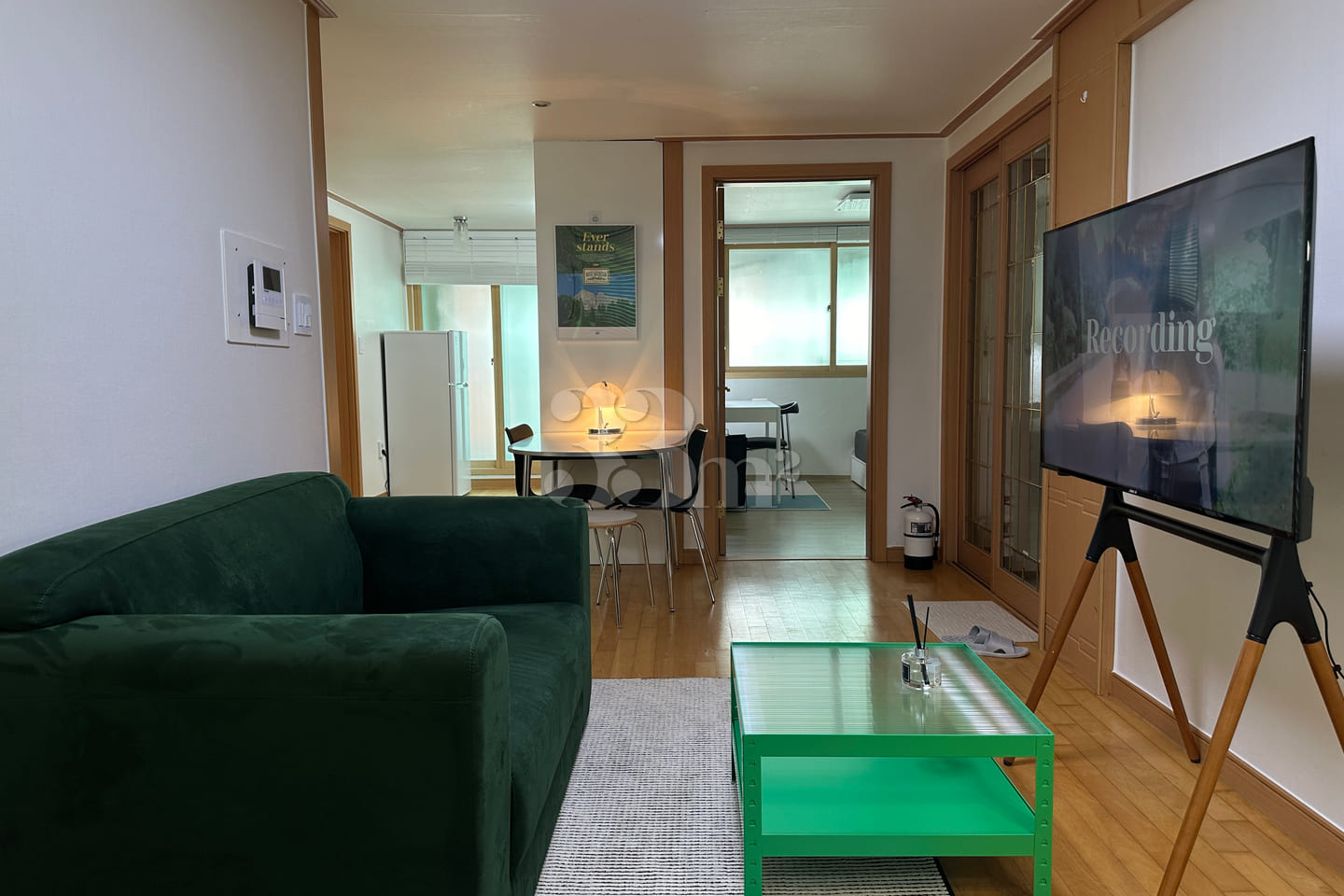 #54 Hapjeong Station 3-Room Unit 1th image